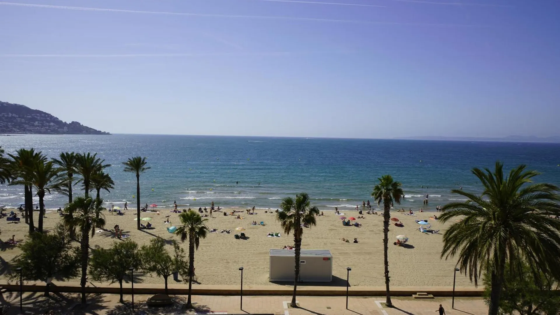Apartamento Frente Al Mar Con Una Amplia Terraza Y Vistas A La Bahia Roses Apartment